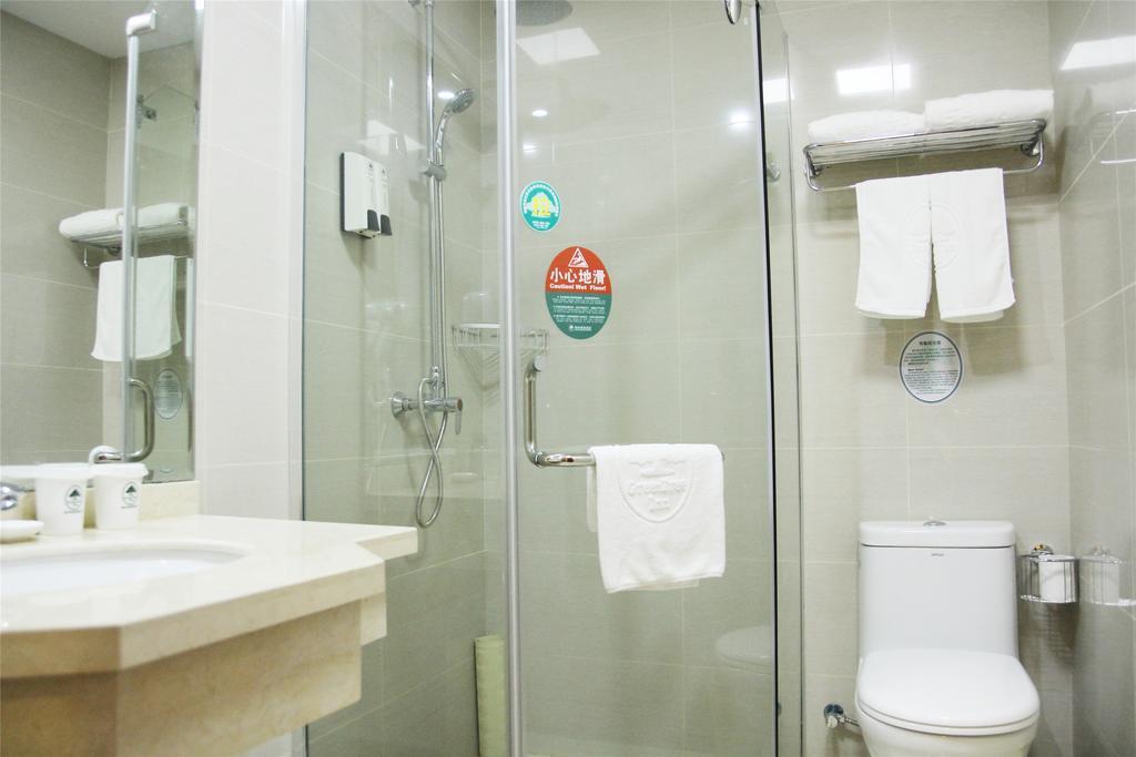 Hotel Greentree Zhujing Business Shanghai