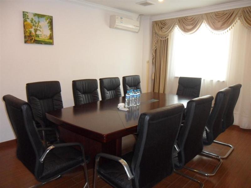 Hotel Greentree Zhujing Business 3*