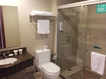 Hotel Greentree Zhujing Business Shanghai
